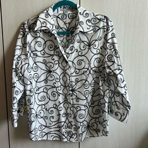 Foxcroft 3/4 sleeve button down scroll shirt